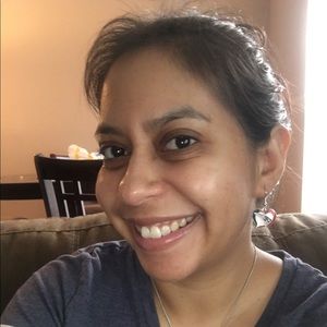 Meet your Posher, Claudia